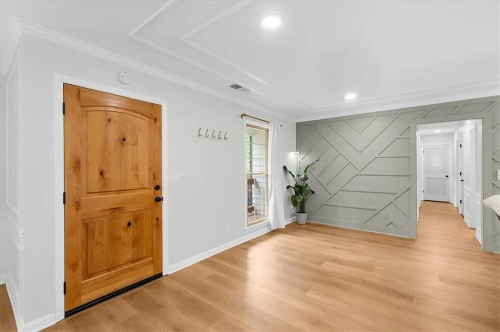 330 Monivea Lane Roswell, GA 30075