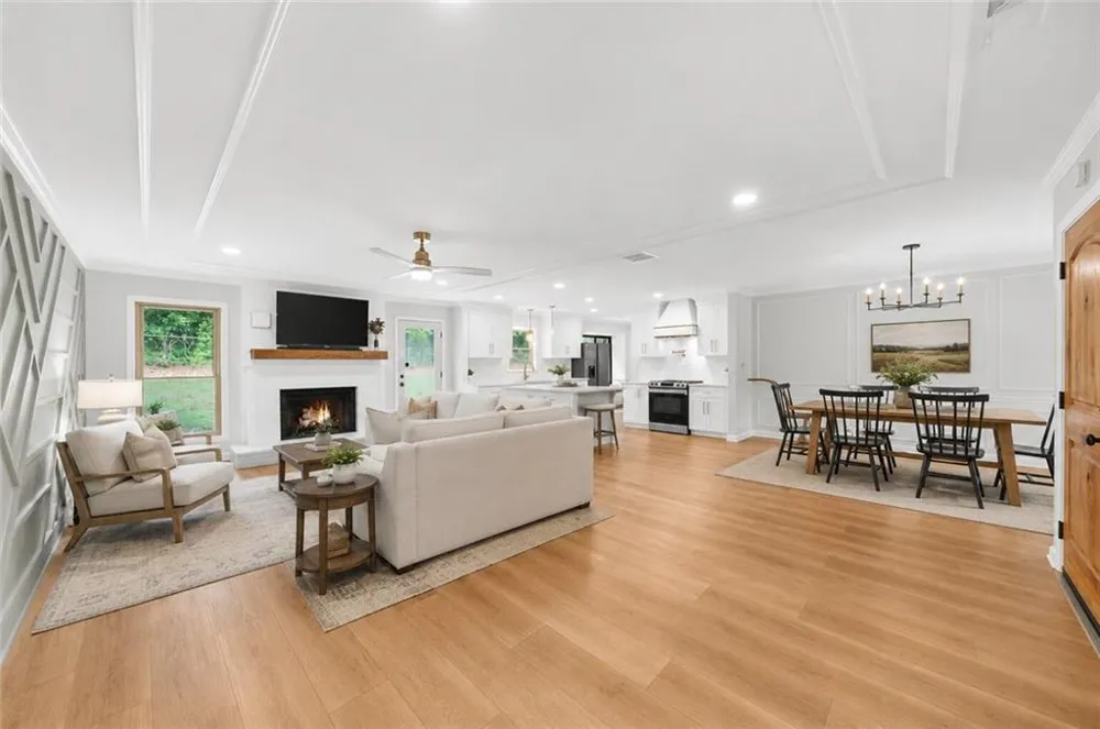 330 Monivea Lane Roswell, GA 30075