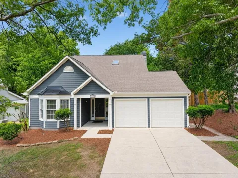 12110 Greenmont Walk