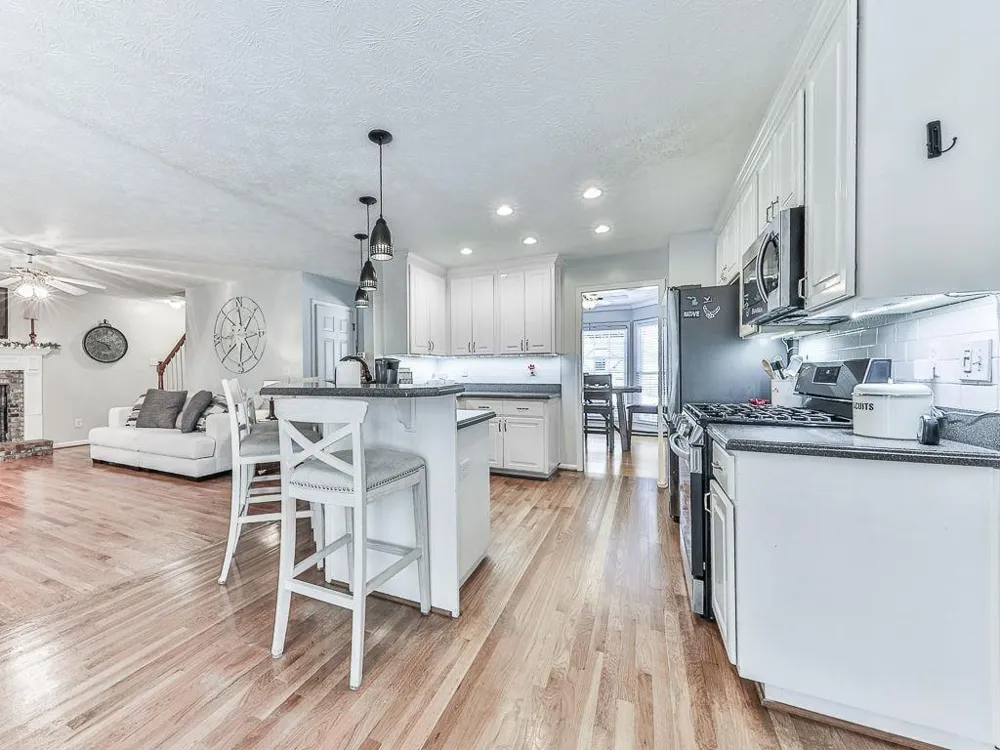 373 Yonah Circle Woodstock, GA 30189