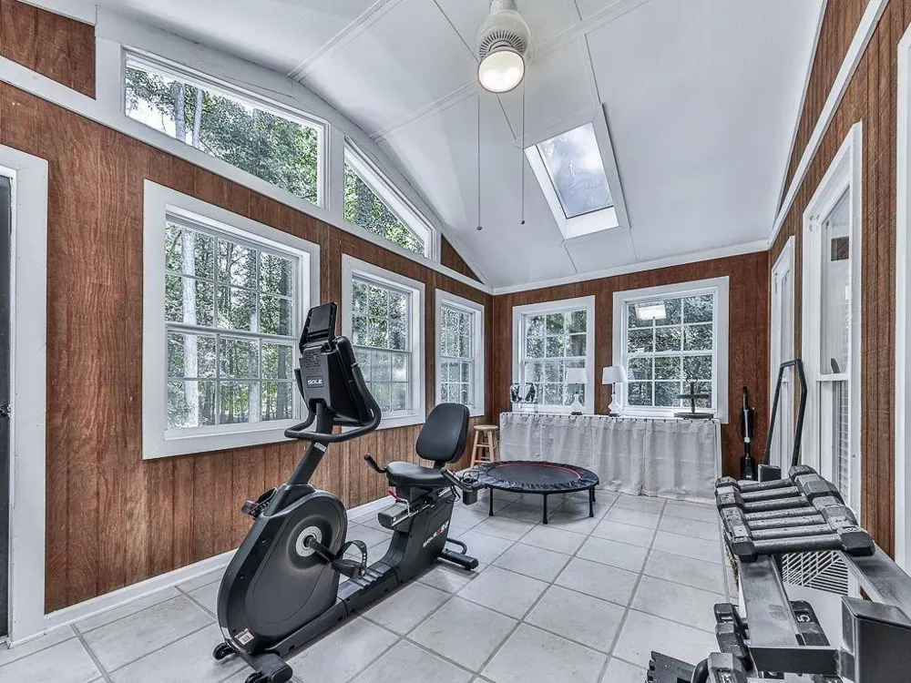 373 Yonah Circle Woodstock, GA 30189