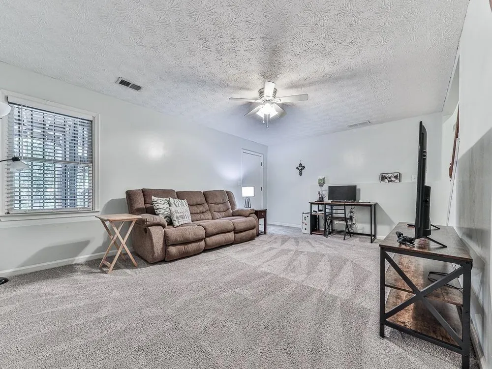 373 Yonah Circle Woodstock, GA 30189