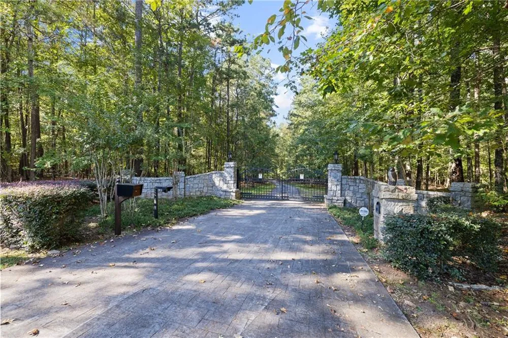 161 Hoot Owl Lane Eatonton, GA 31024