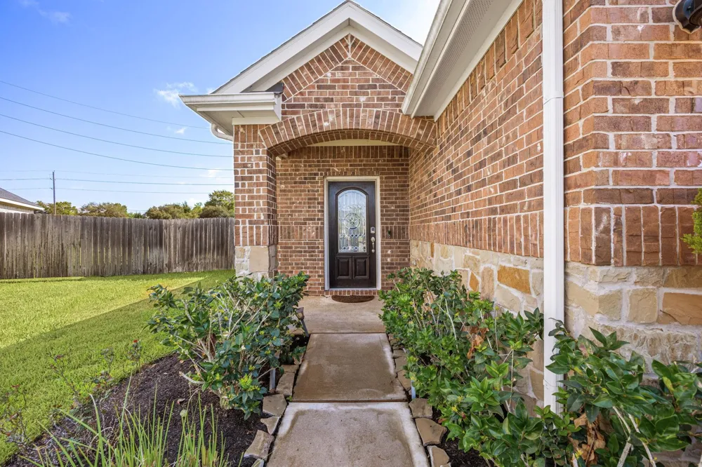 7403 French Quarter Court Fulshear, TX 77441