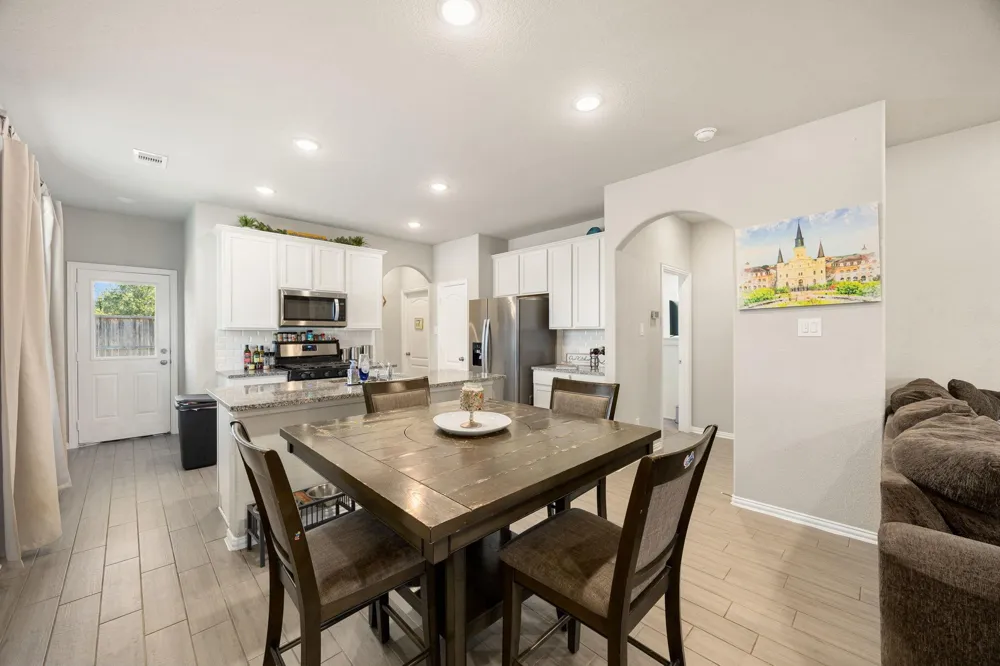 7403 French Quarter Court Fulshear, TX 77441