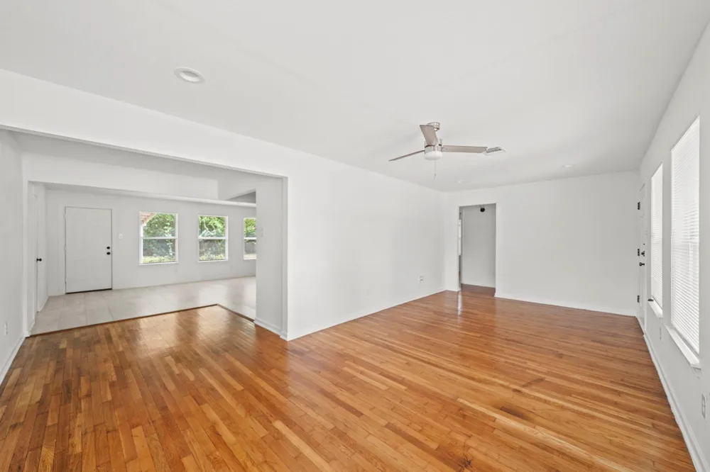4618 Ella Boulevard Houston, TX 77018