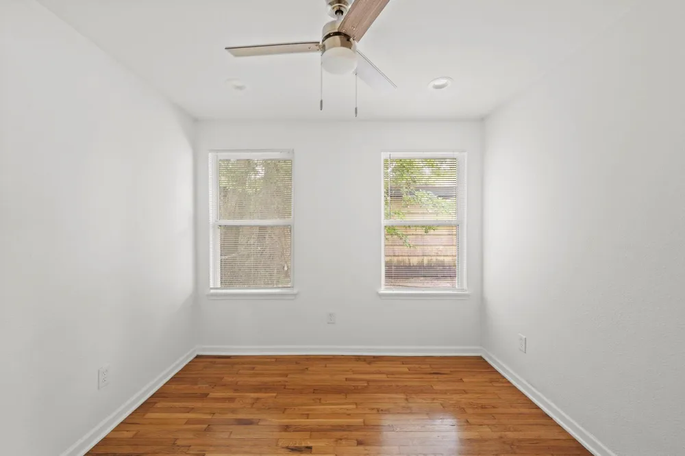 4618 Ella Boulevard Houston, TX 77018