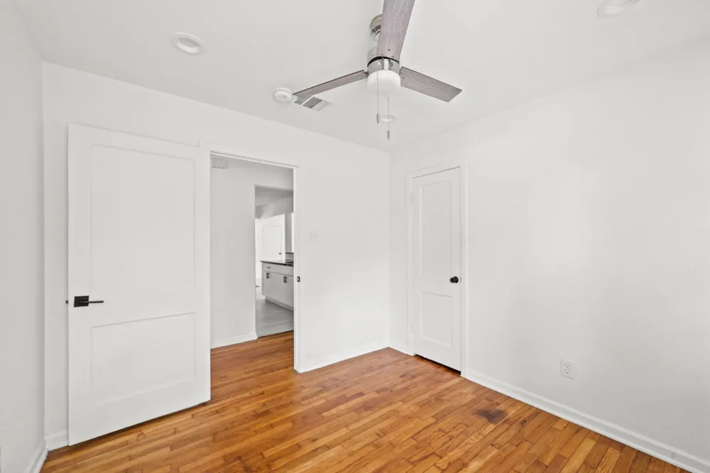 4618 Ella Boulevard Houston, TX 77018