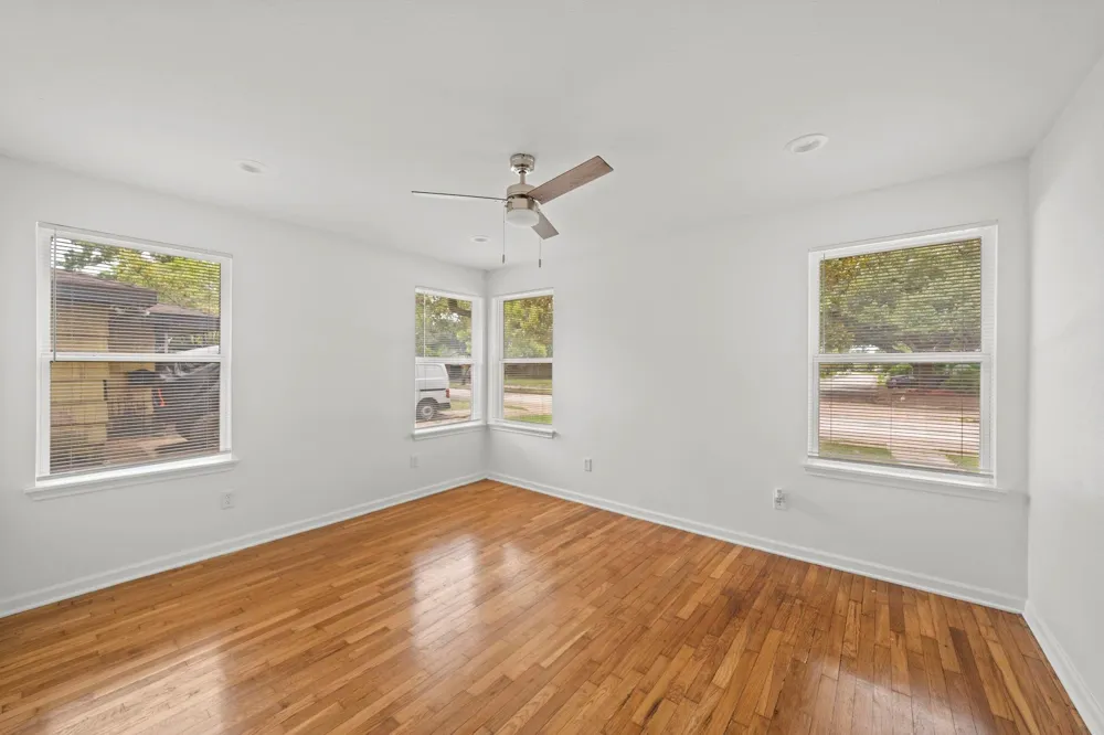 4618 Ella Boulevard Houston, TX 77018