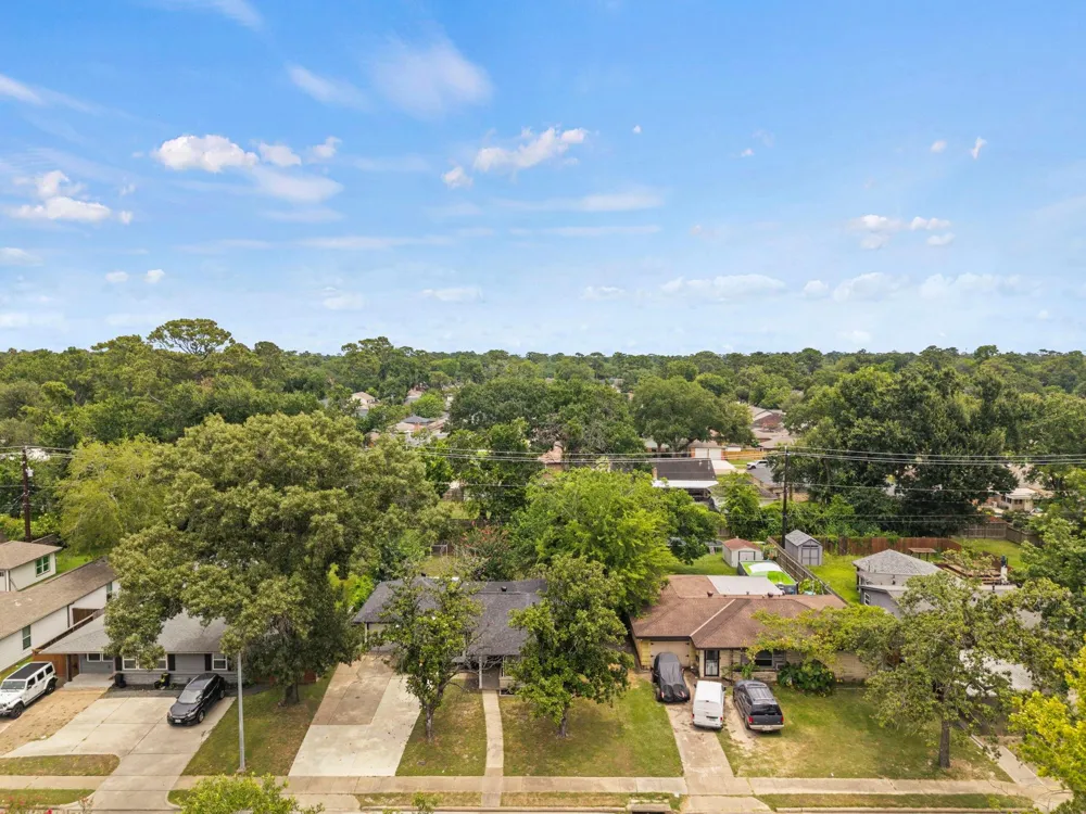 4618 Ella Boulevard Houston, TX 77018