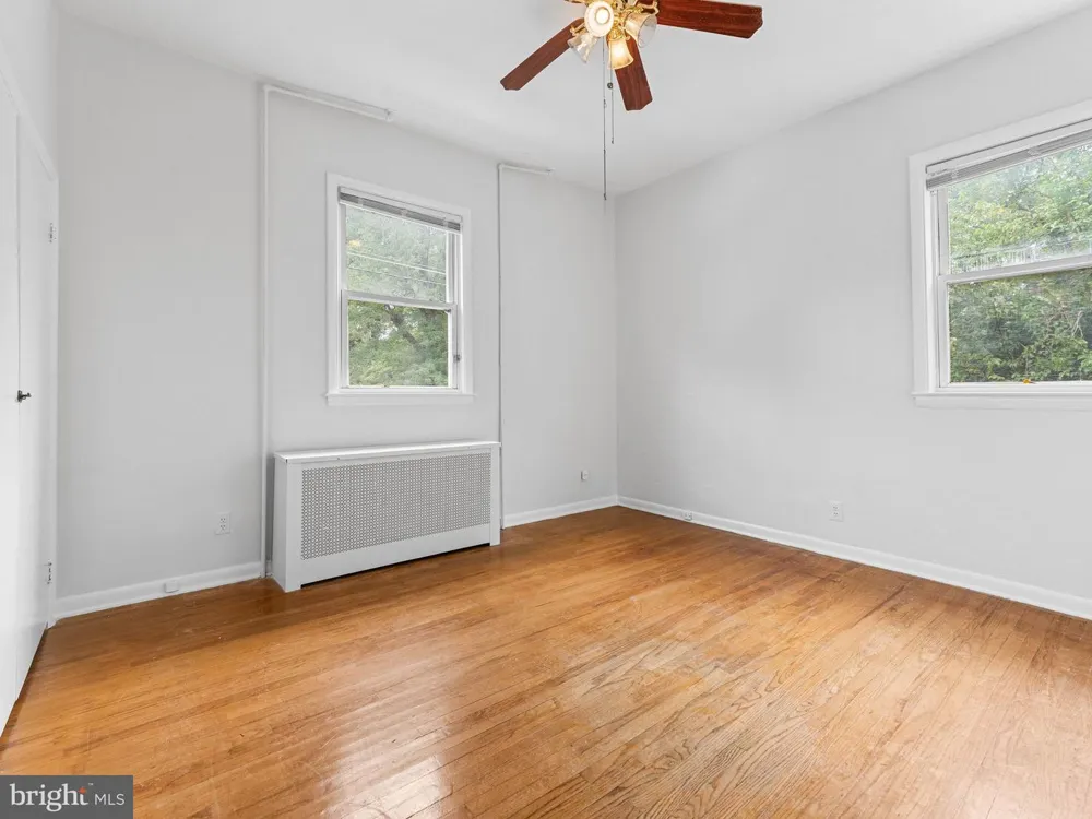 13 HADDON AVENUE Gibbsboro, NJ 08026