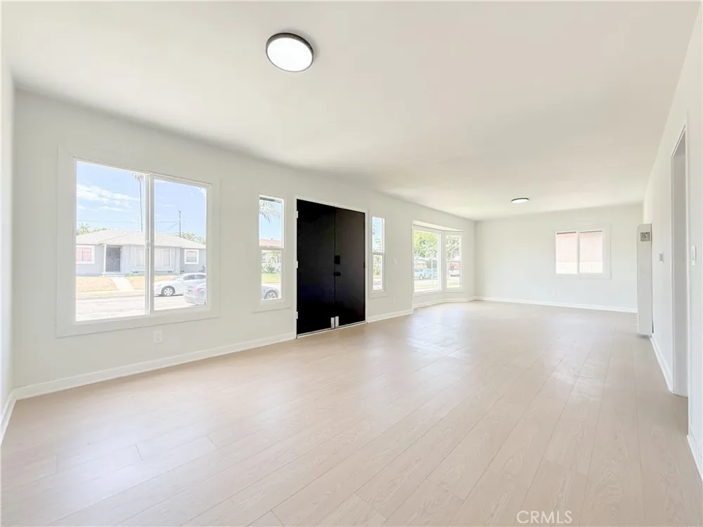 900 Evers Avenue Compton, CA 90220