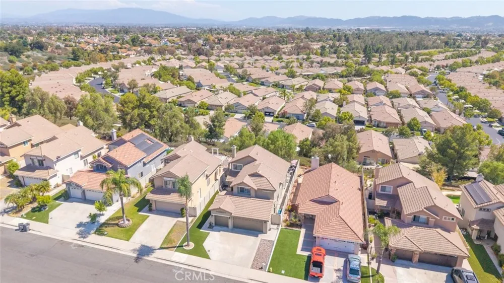 24111 Morning Dove Murrieta, CA 92562