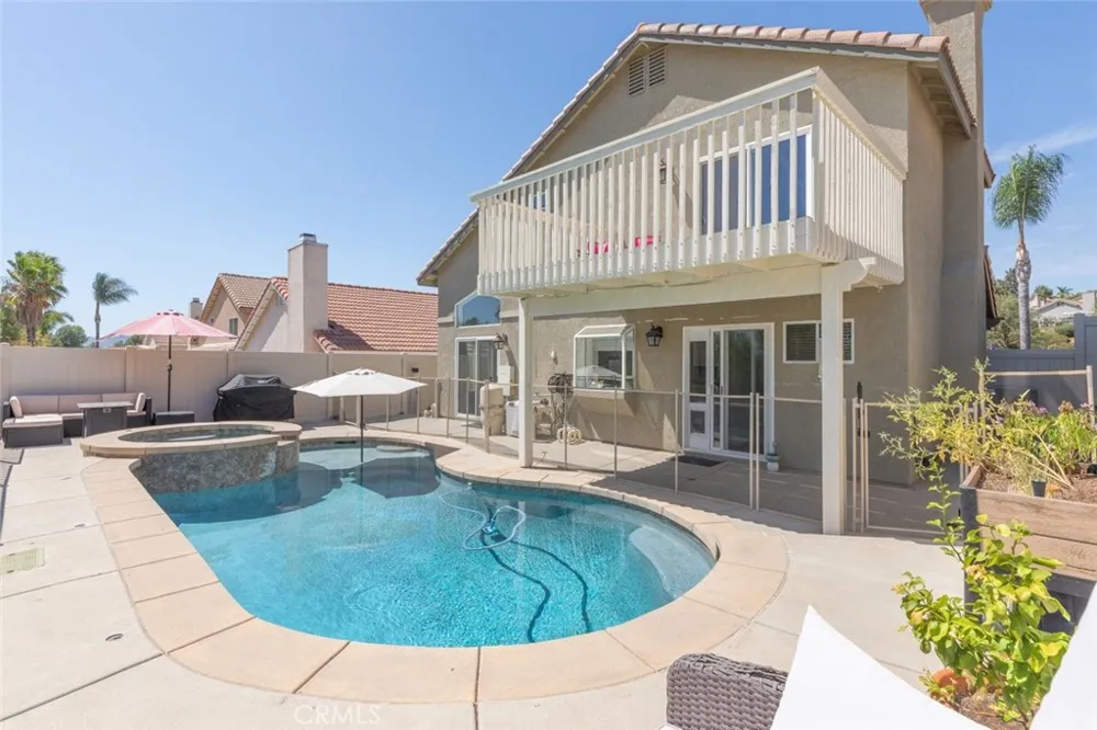 24111 Morning Dove Murrieta, CA 92562