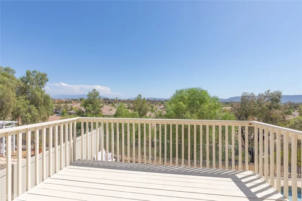 24111 Morning Dove Murrieta, CA 92562