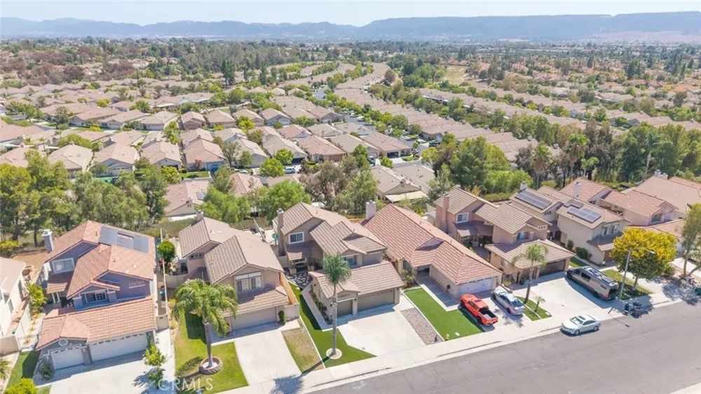 24111 Morning Dove Murrieta, CA 92562