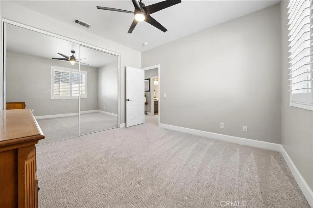 28746 High Ridge Drive Saugus, CA 91390