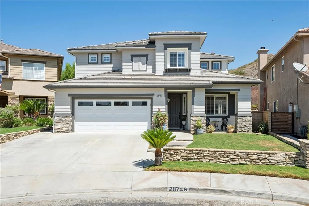 28746 High Ridge Drive Saugus, CA 91390