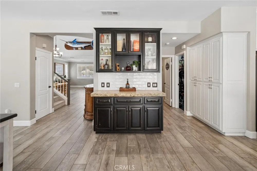 28746 High Ridge Drive Saugus, CA 91390