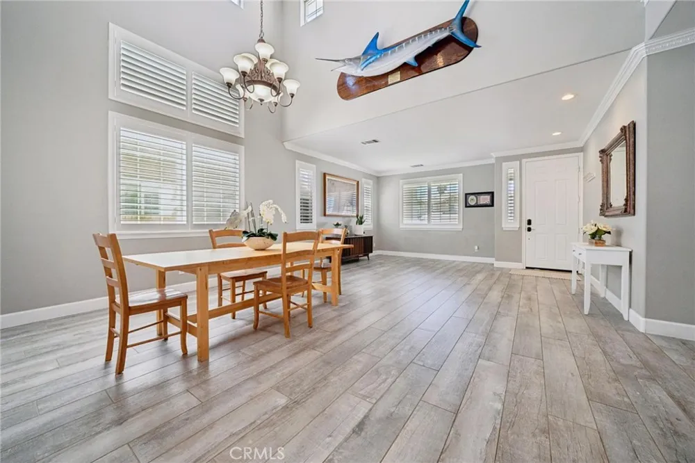 28746 High Ridge Drive Saugus, CA 91390