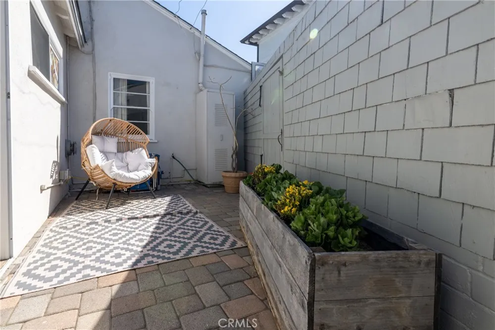747 31st Street Manhattan Beach, CA 90266
