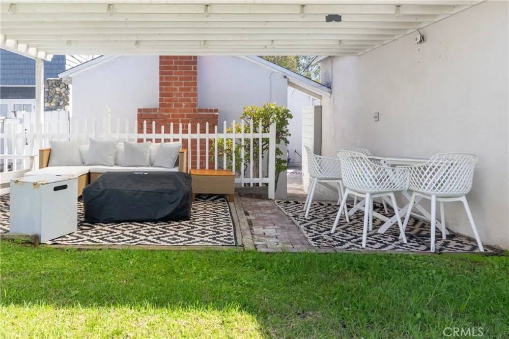 747 31st Street Manhattan Beach, CA 90266