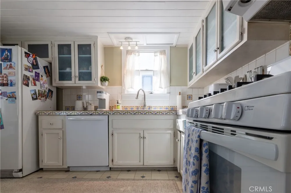 747 31st Street Manhattan Beach, CA 90266