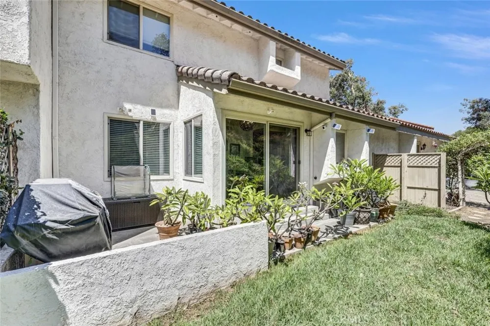 26626 El Toboso Mission Viejo, CA 92691