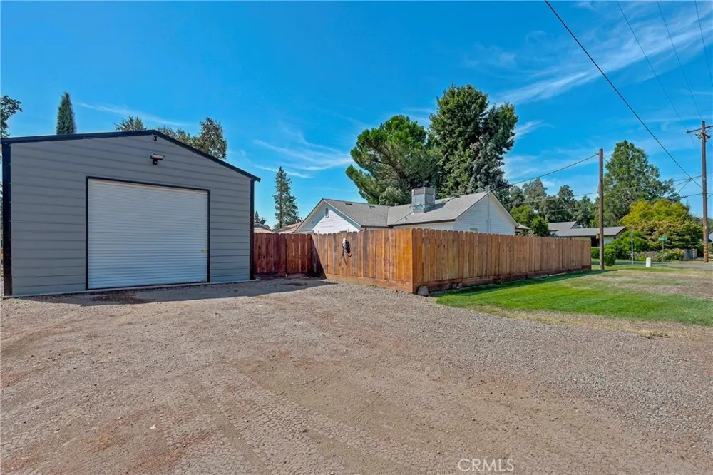 15994 3rd Street Snelling, CA 95369