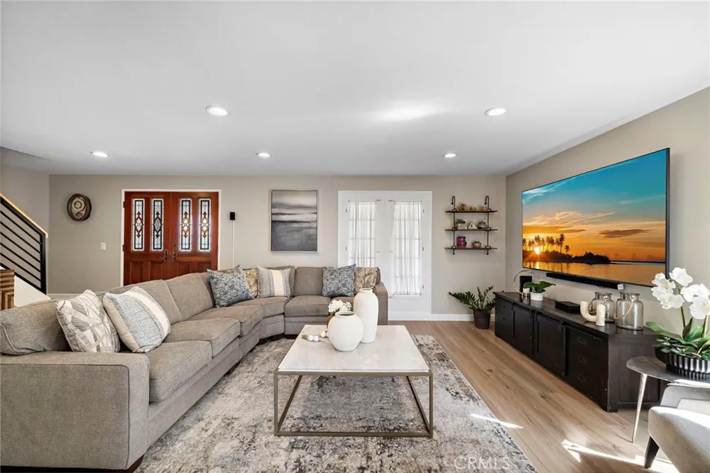 9972 Aster Circle Fountain Valley, CA 92708