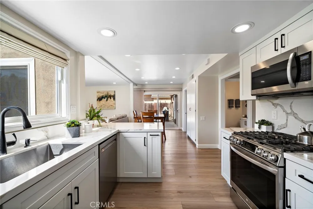 9972 Aster Circle Fountain Valley, CA 92708