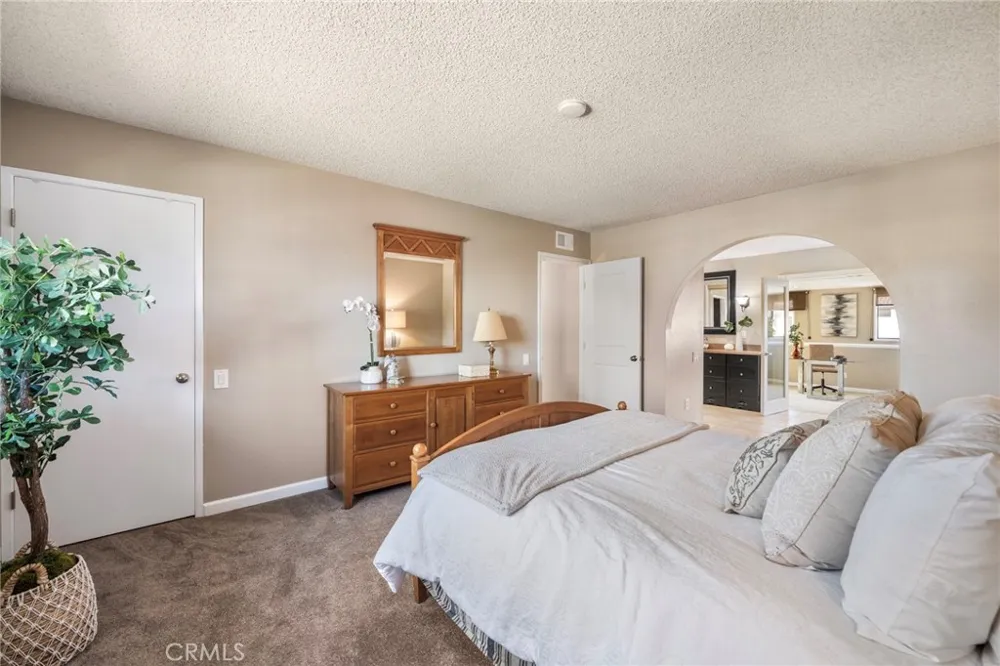 9972 Aster Circle Fountain Valley, CA 92708