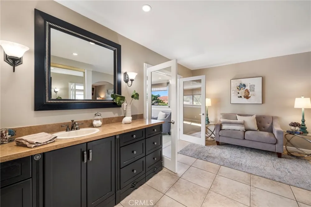 9972 Aster Circle Fountain Valley, CA 92708