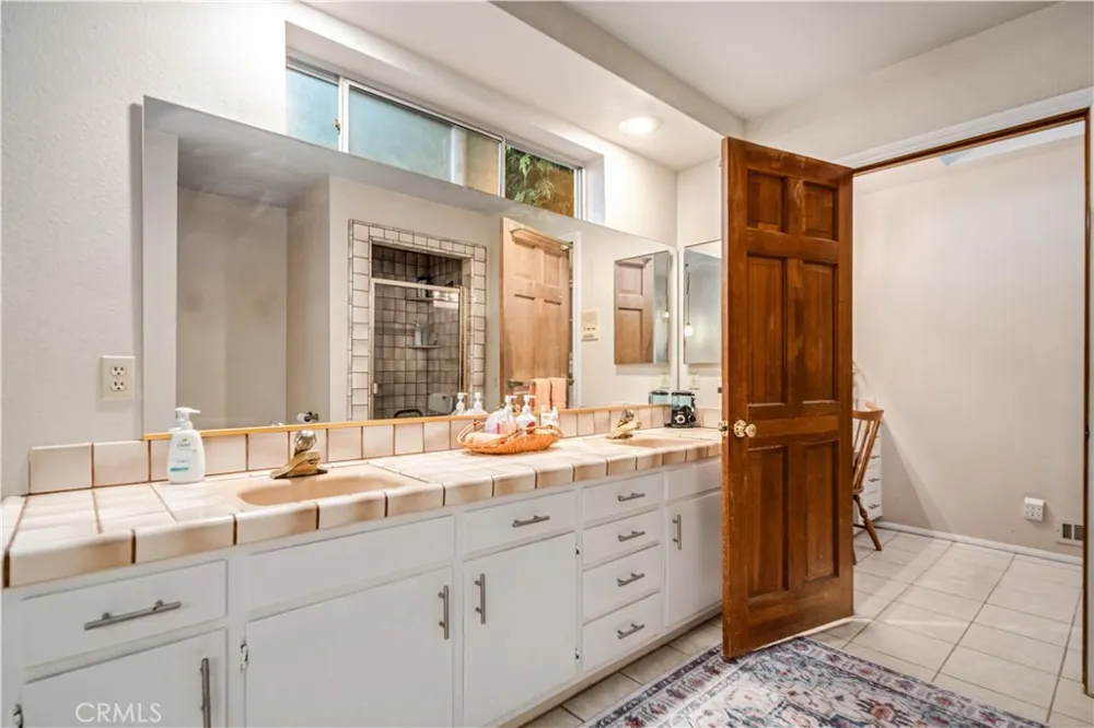 1734 W Lancaster Boulevard Lancaster, CA 93534