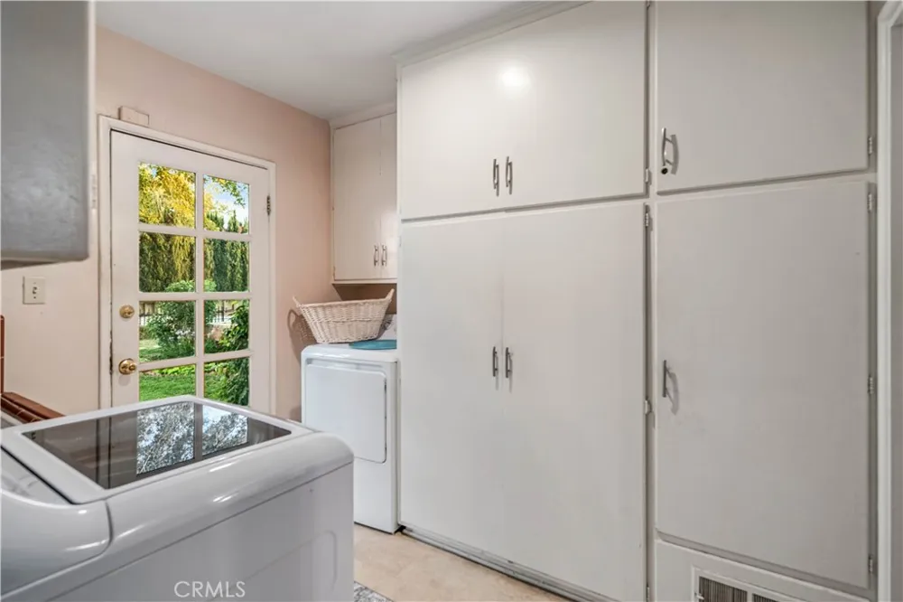1734 W Lancaster Boulevard Lancaster, CA 93534