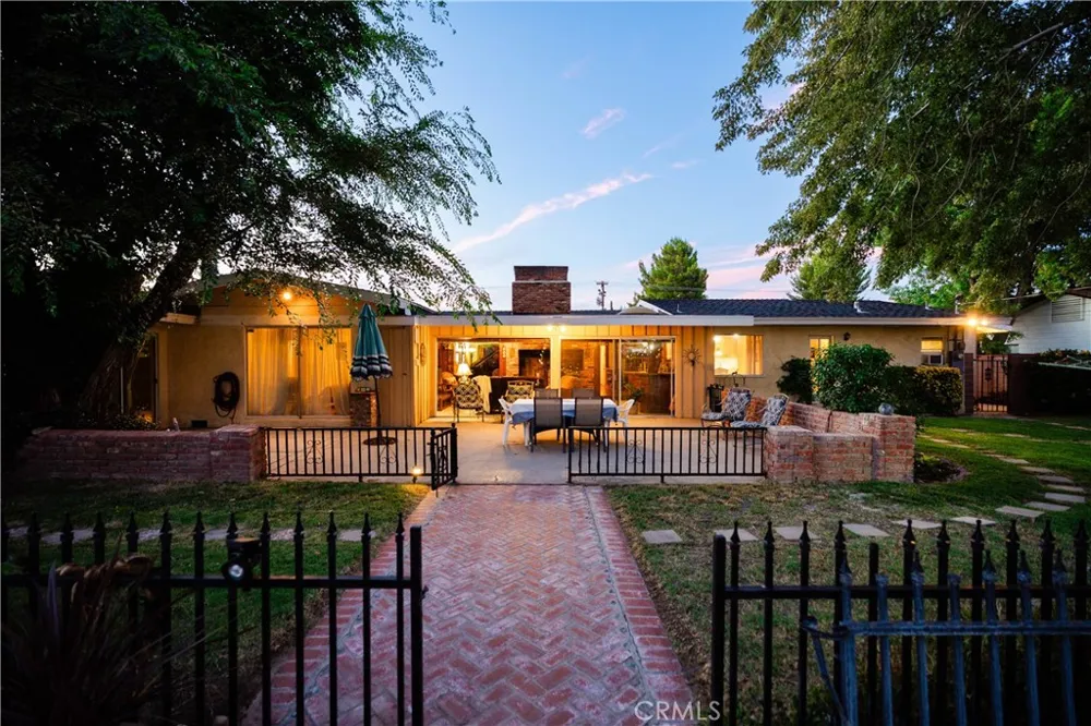 1734 W Lancaster Boulevard Lancaster, CA 93534