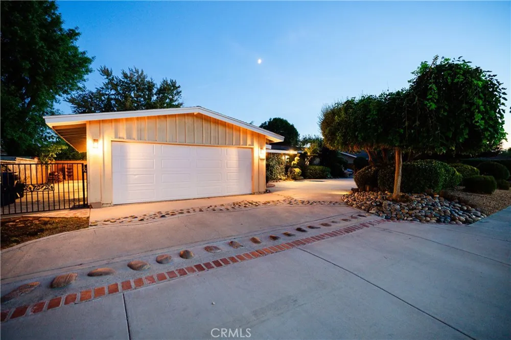1734 W Lancaster Boulevard Lancaster, CA 93534