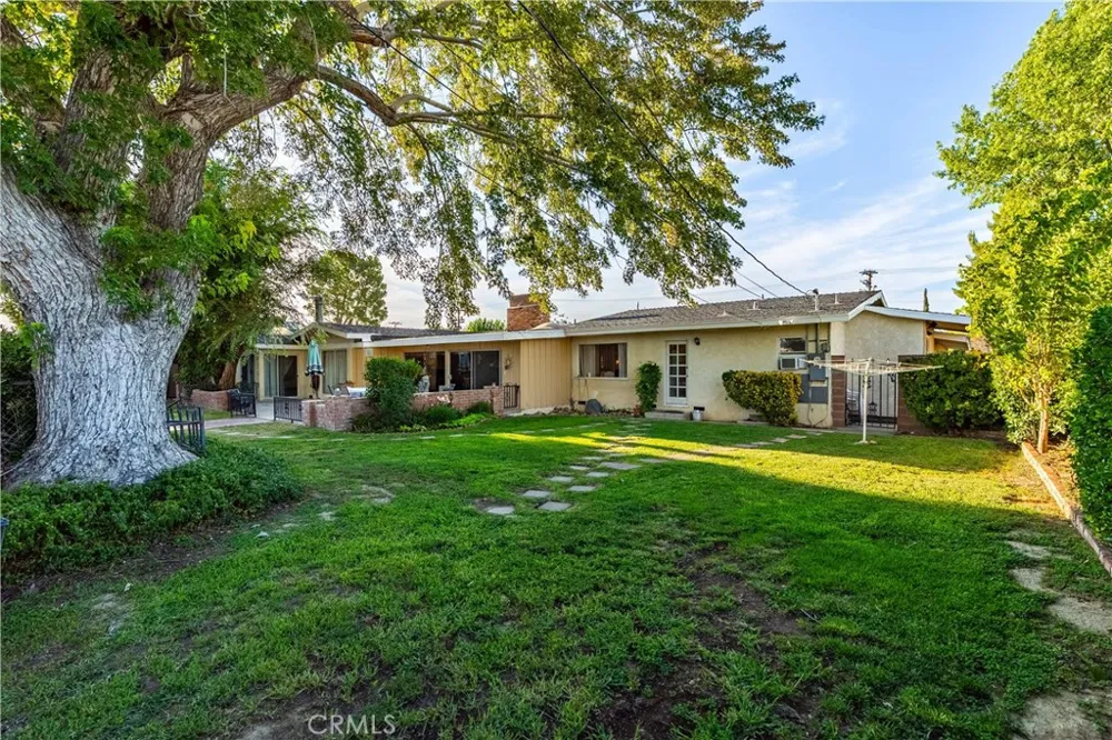 1734 W Lancaster Boulevard Lancaster, CA 93534