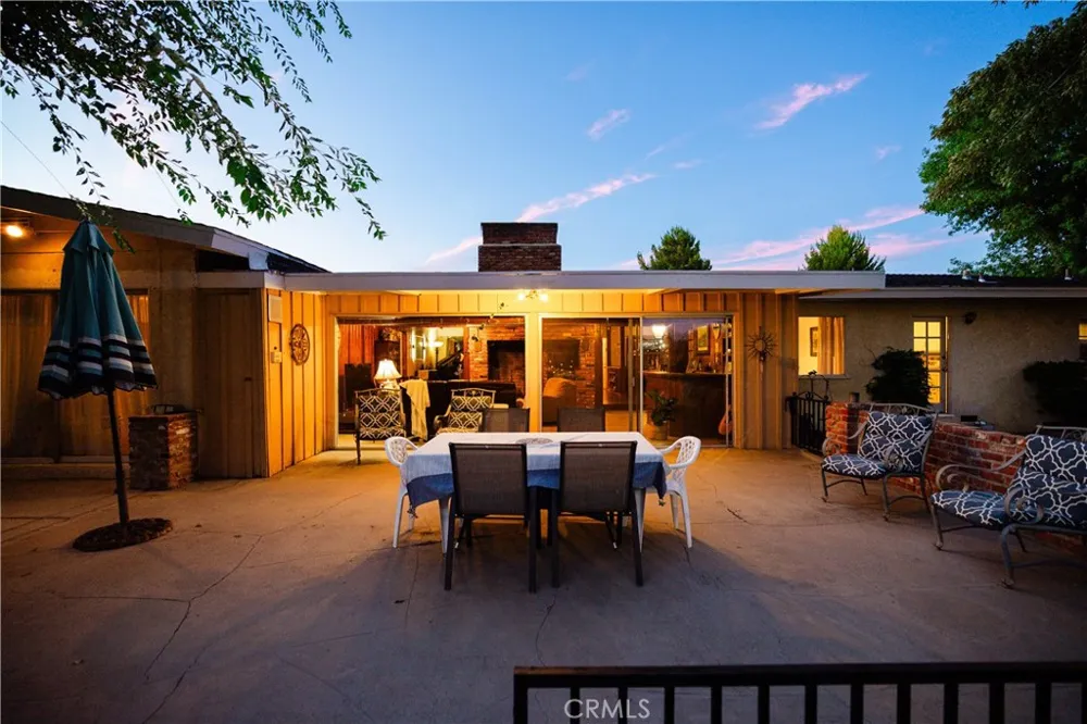1734 W Lancaster Boulevard Lancaster, CA 93534