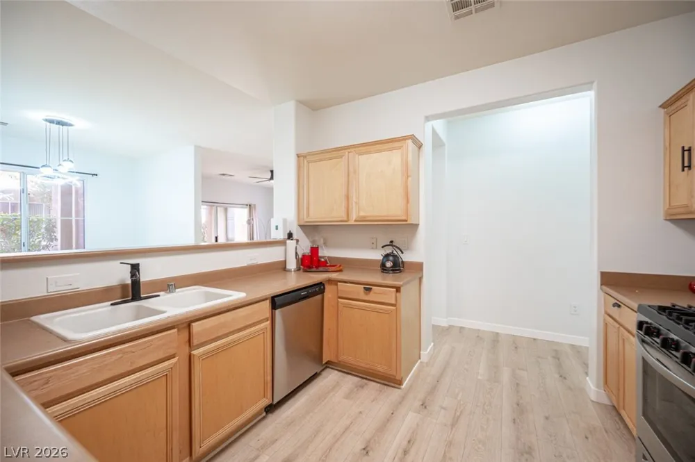 800 Peachy Canyon Circle #103 Las Vegas, NV 89144