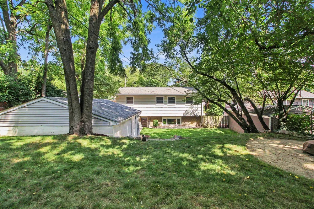 815 Sunrise Court Ann Arbor City, MI 48103