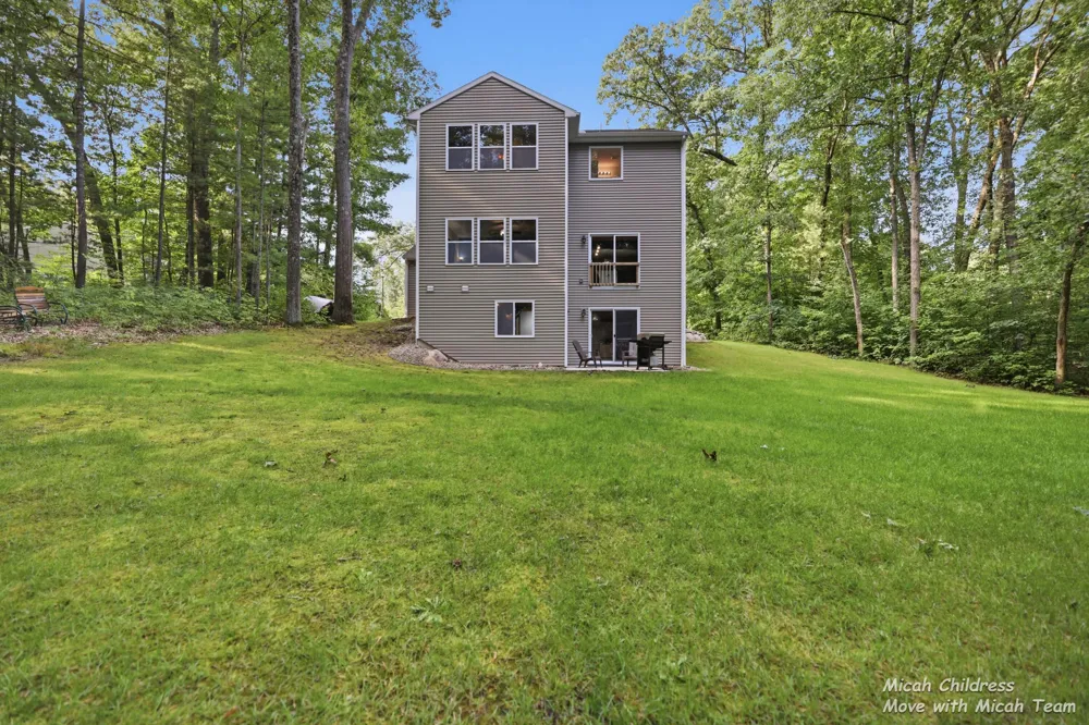 3813 Ryan Woods Circle Valley Township, MI 49010