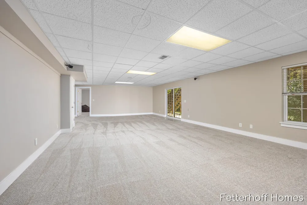 6615 Beech Creek Drive Fruitport Charter Township, MI 49415