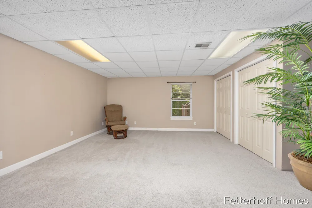 6615 Beech Creek Drive Fruitport Charter Township, MI 49415