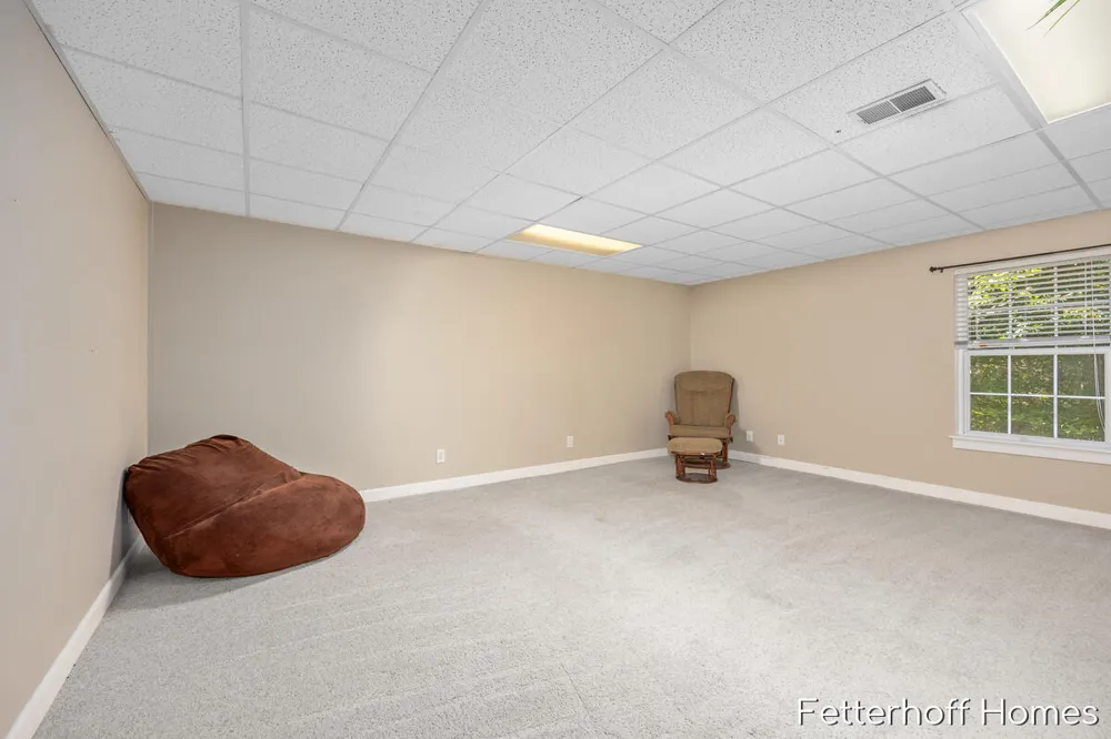 6615 Beech Creek Drive Fruitport Charter Township, MI 49415