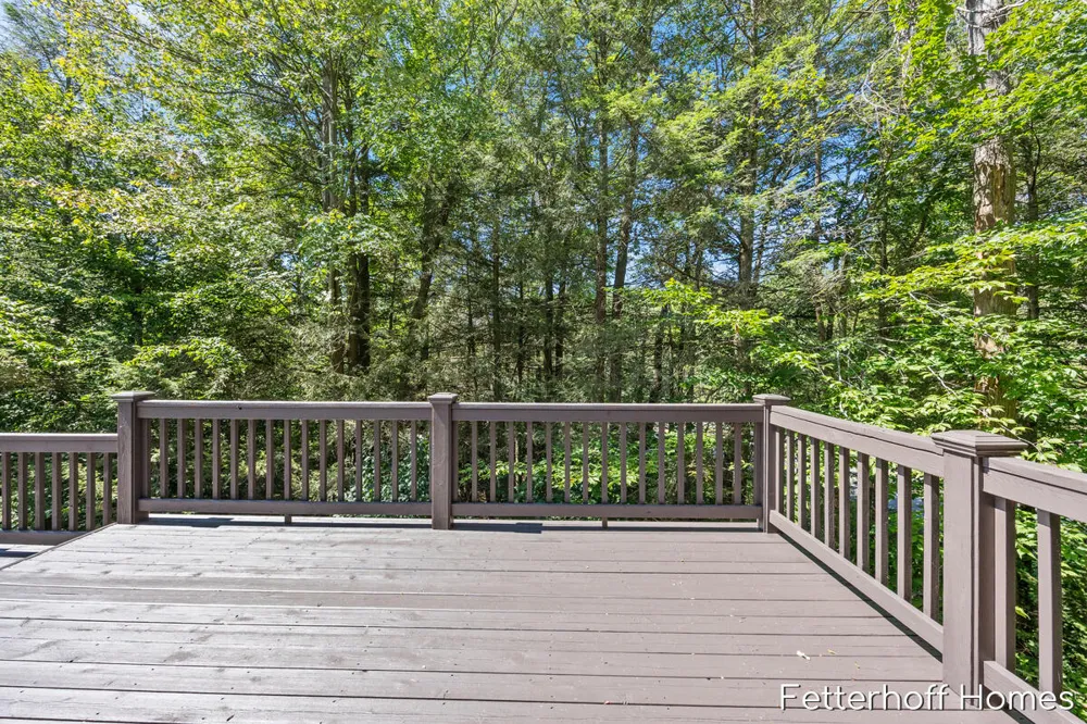 6615 Beech Creek Drive Fruitport Charter Township, MI 49415
