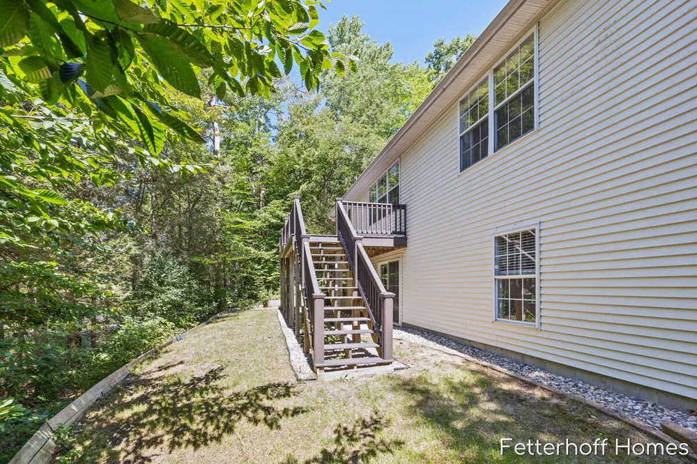 6615 Beech Creek Drive Fruitport Charter Township, MI 49415