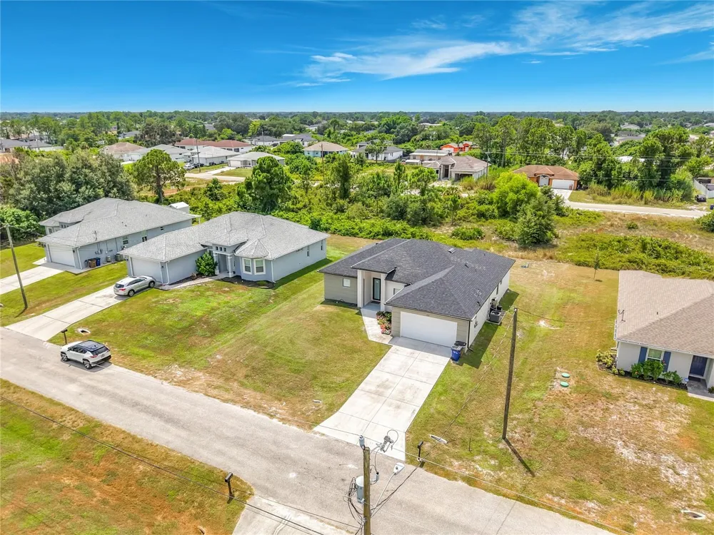 2921 7TH STREET SW Lehigh Acres, FL 33976
