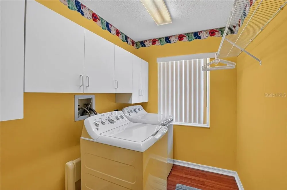 7165 MELROSE PLACE Bradenton, FL 34203