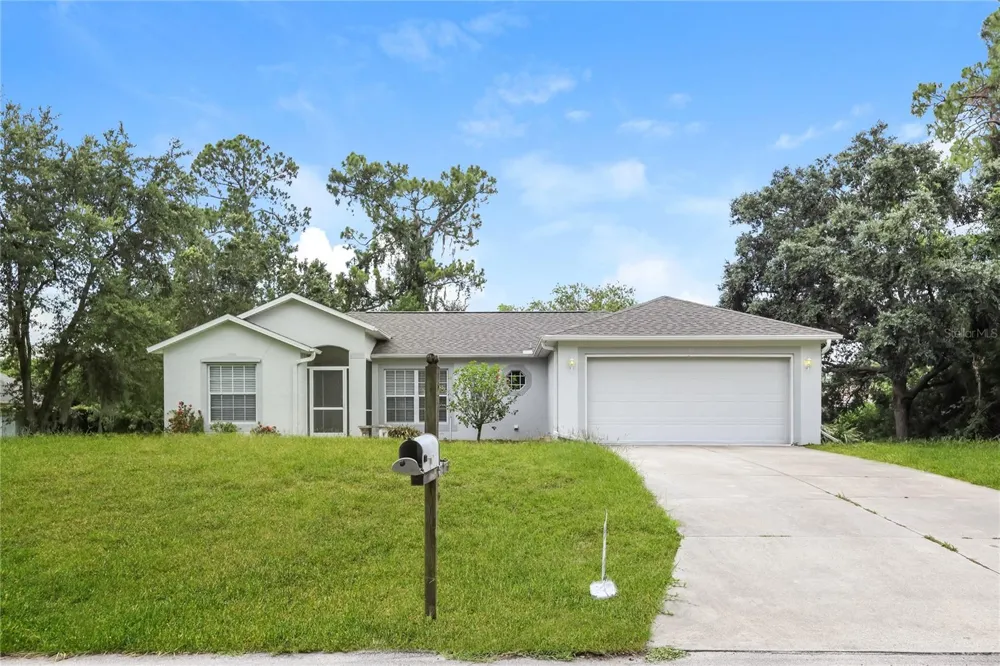 Address Not Shown Port Charlotte, FL 33948